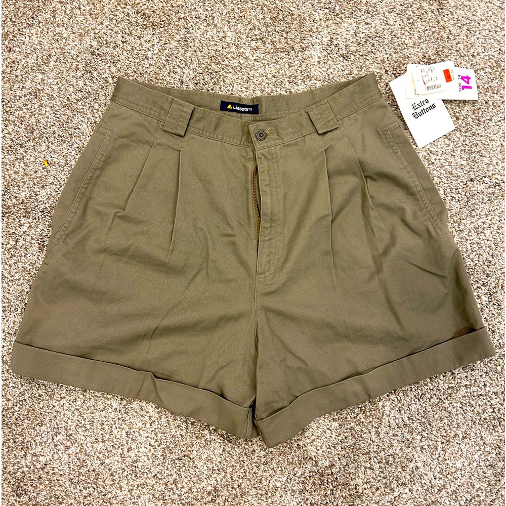 Vintage NWT Lizsport tapered shorts Size 14